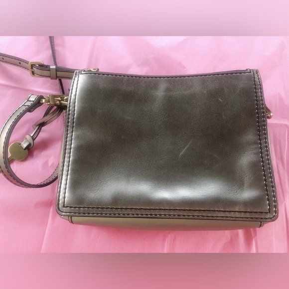 Fossil Chrome Key Crossbody Purse - Picture 8 of 11